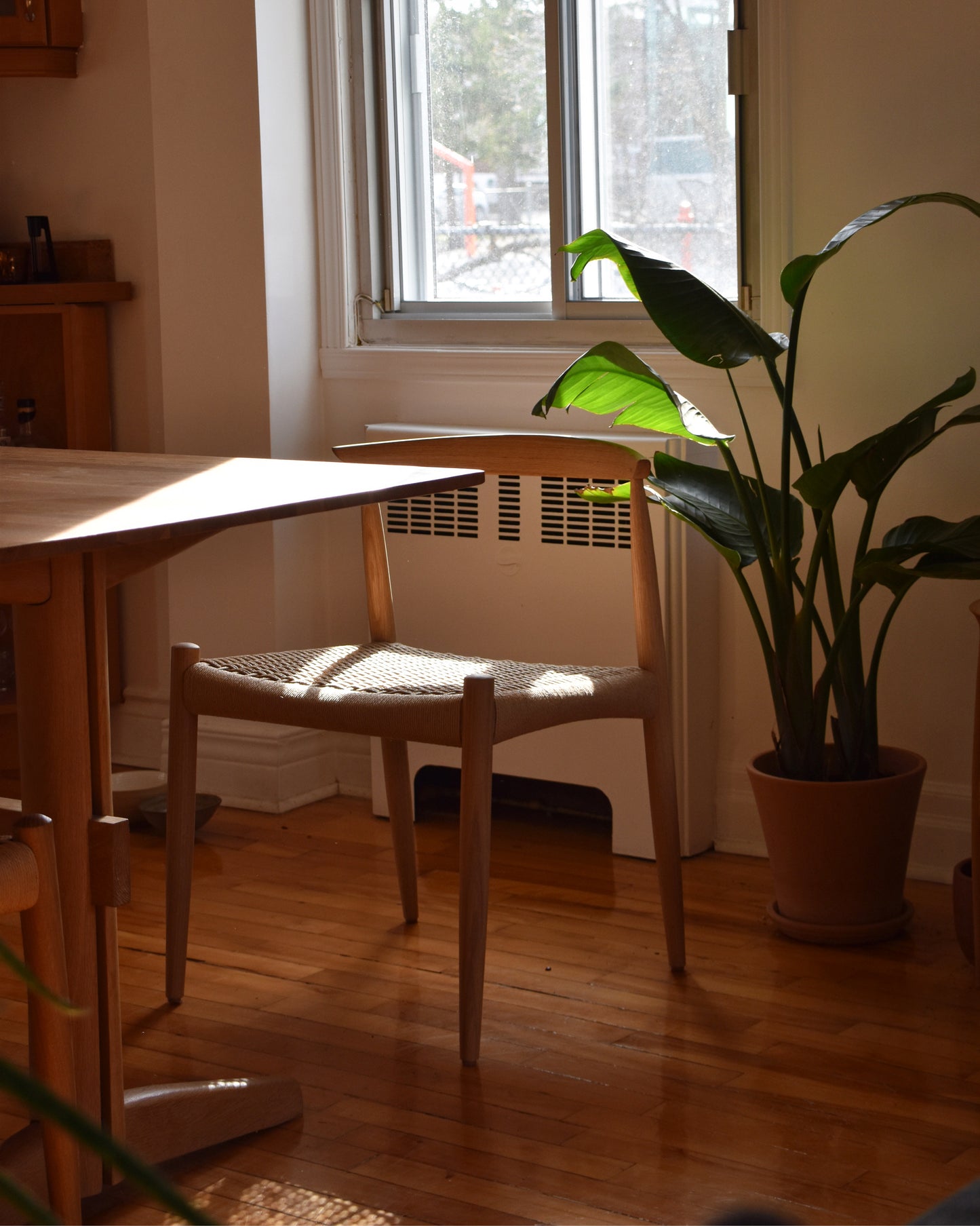 Lorne chair (paper cord)