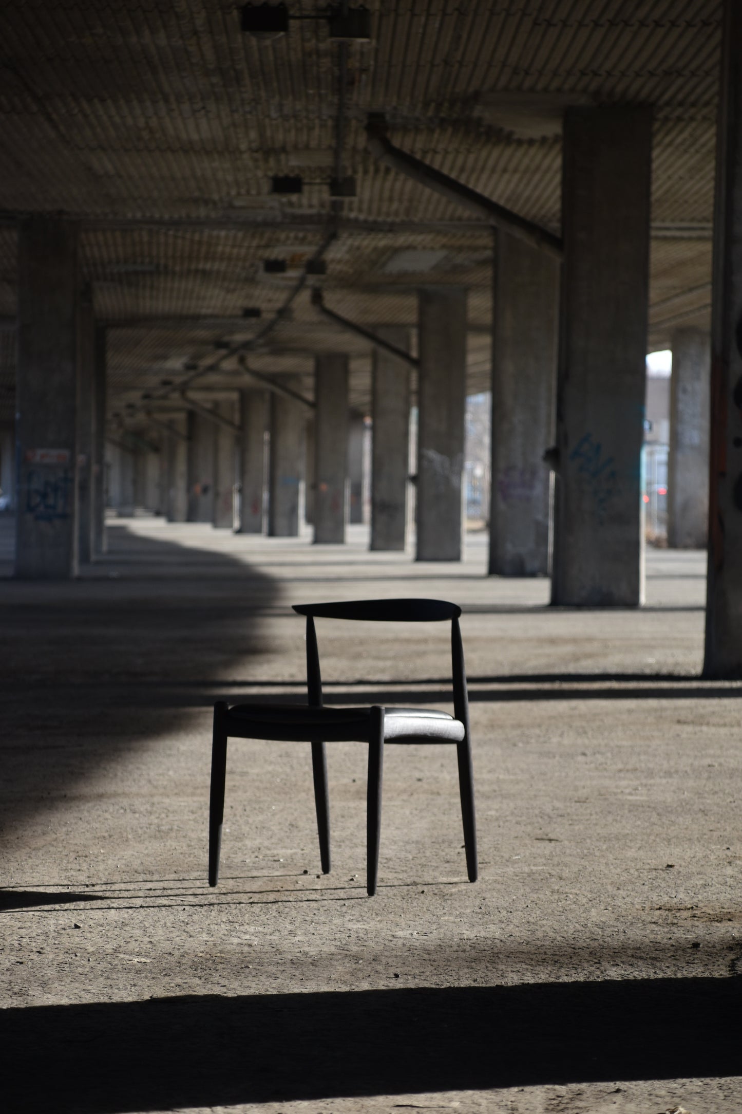 Lorne chair