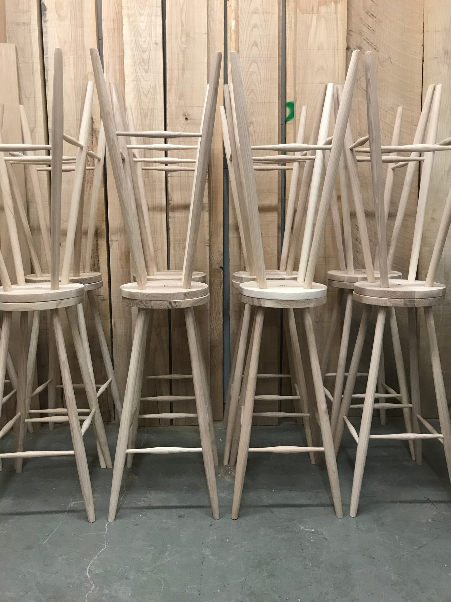 /querbes/ stool