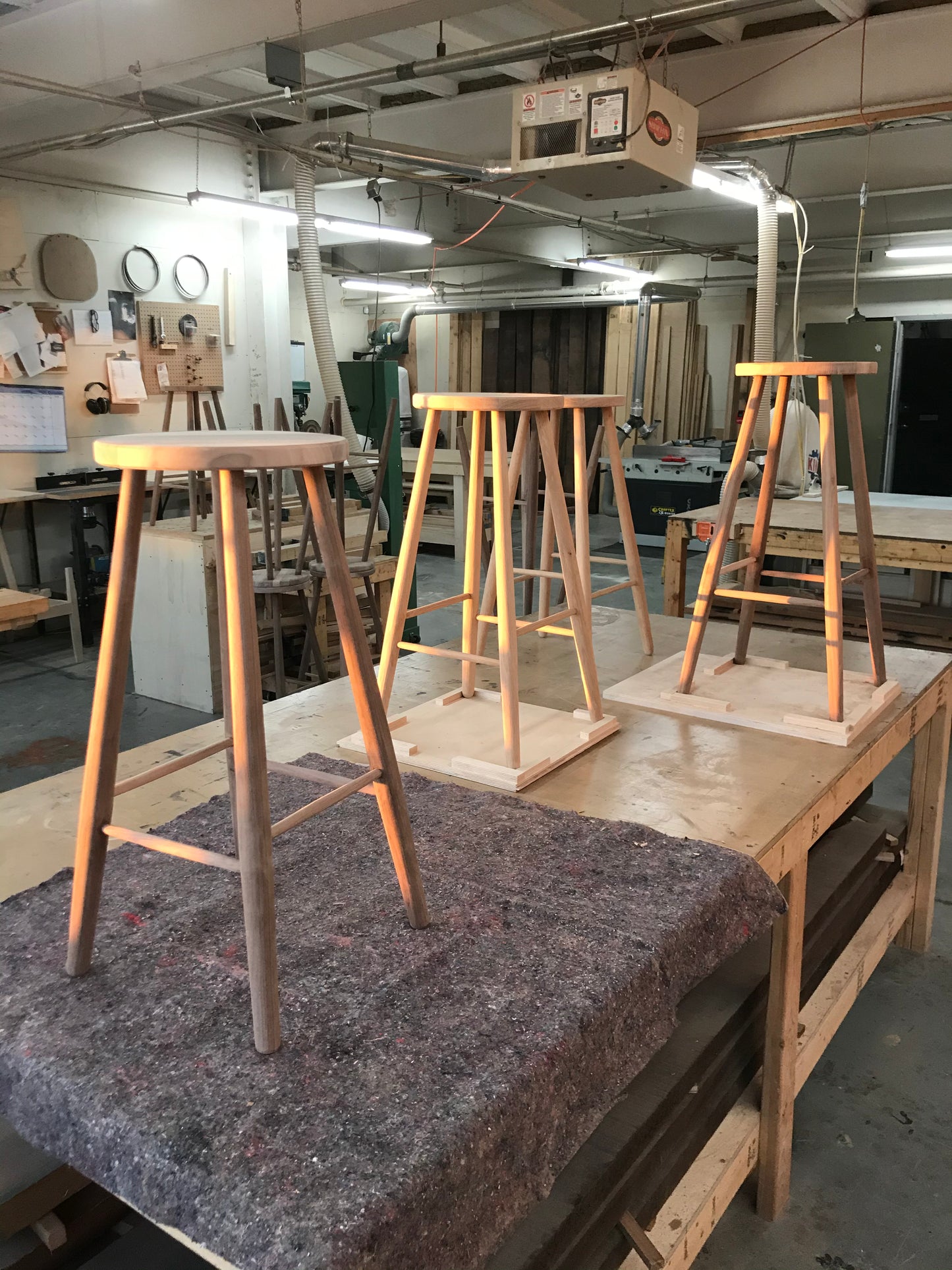 /querbes/ stool