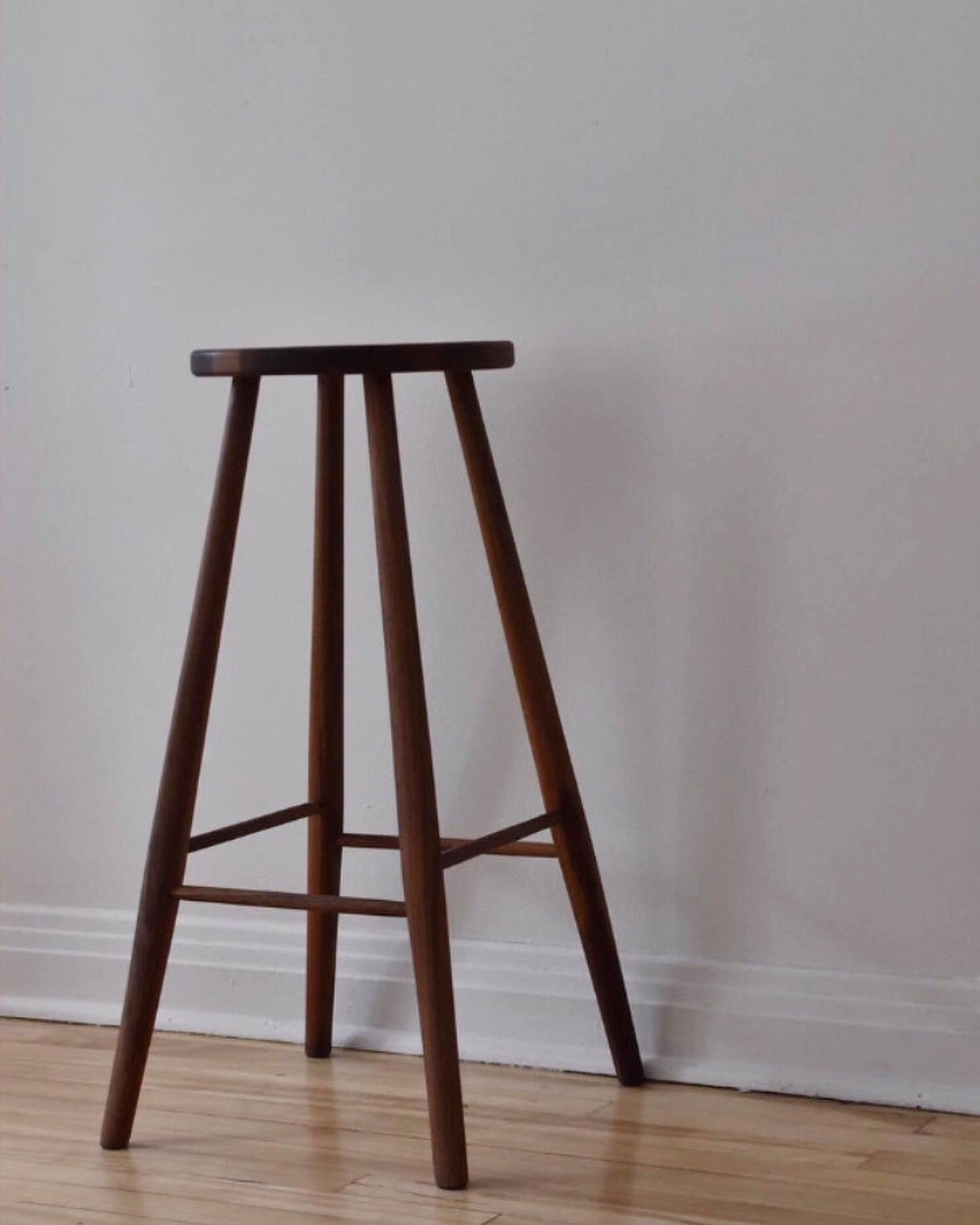 /querbes/ stool