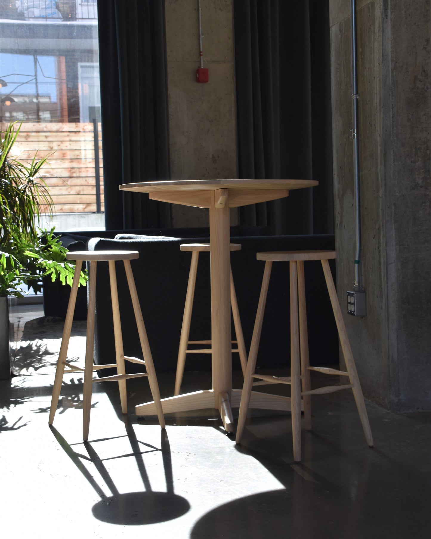 /querbes/ stool