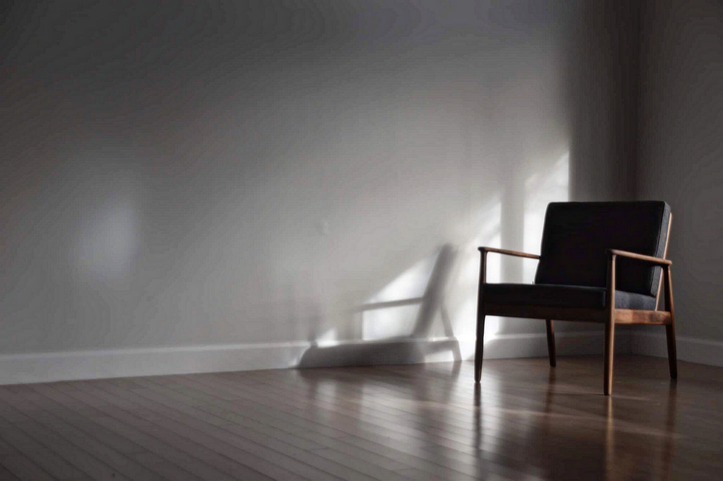 /hend/ lounge chair